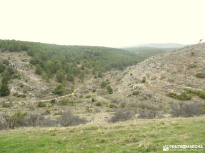 Manadero del Aguisejo - Cueva del Agua; senderos club de montaña granada senderismo cañon rio lobos 